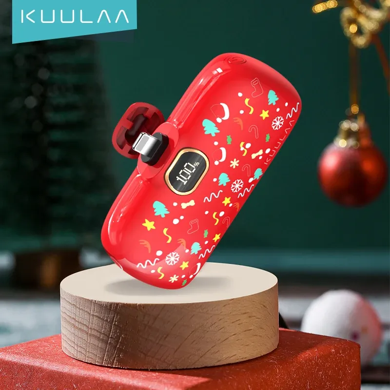 KUULAA mini powerbank 5000 mAh met ingebouwde stekker en display