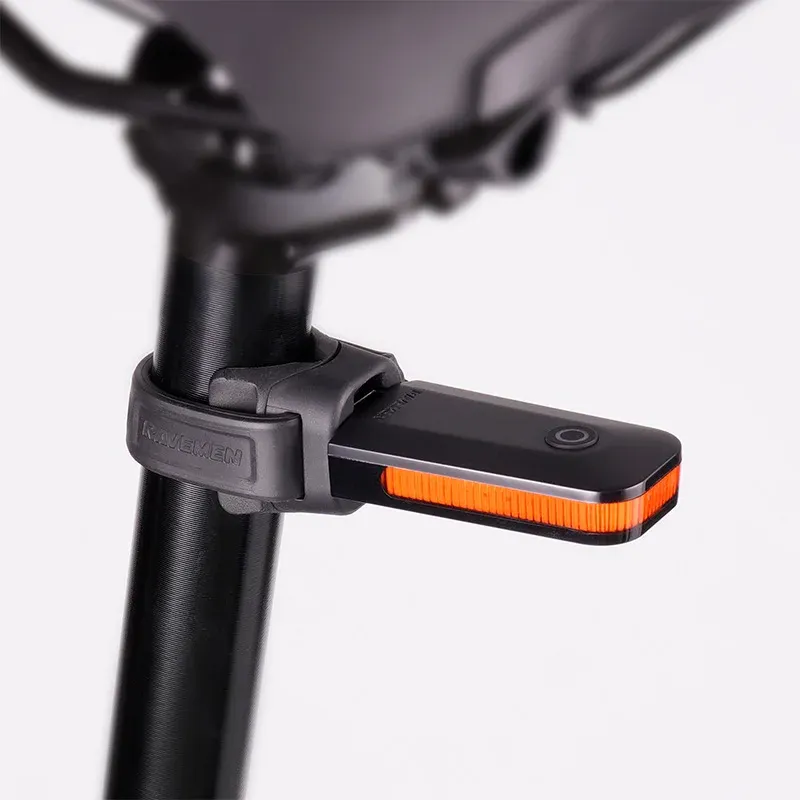 RAVEMEN CL01 Pro achterlicht met remsensor en zijzicht